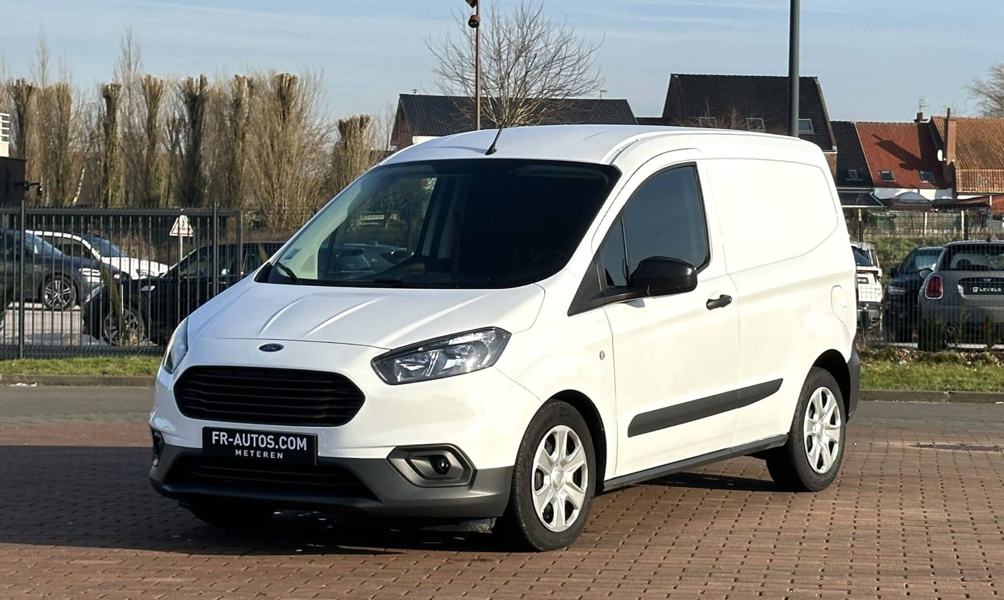 Ford Transit Courrier TDCI 100 Trend